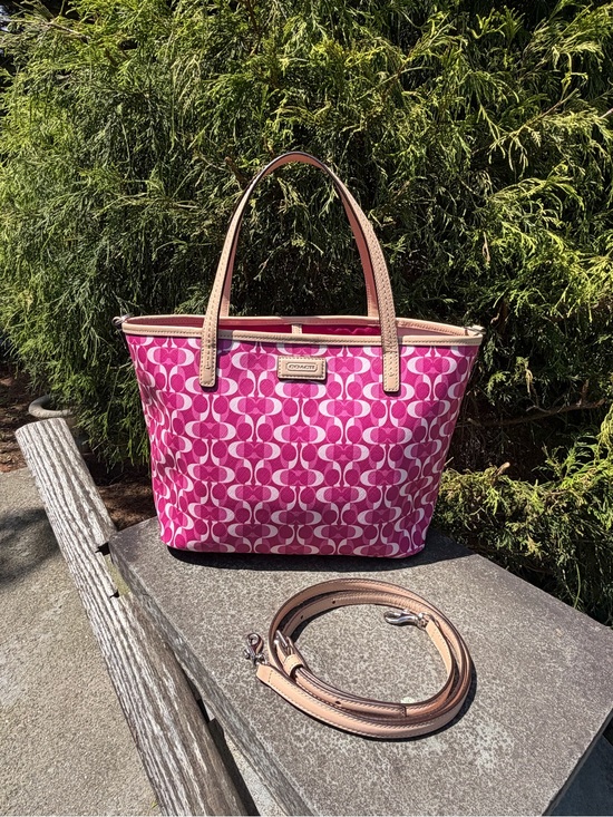 Coach Handbags - COACH Park Metro Dream C Small Tote F26201 Pink Signature Crossbody NWOT